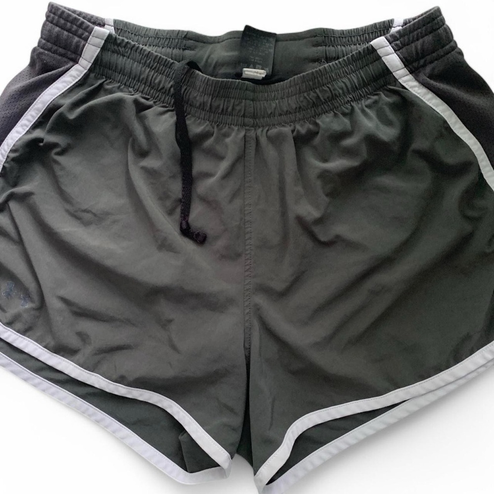 Womens Under Armour Gray Athletic Shorts with White Trim Size XS
